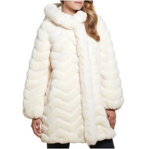 Gallery Hooded Chevron Grooved Faux Fur Co…